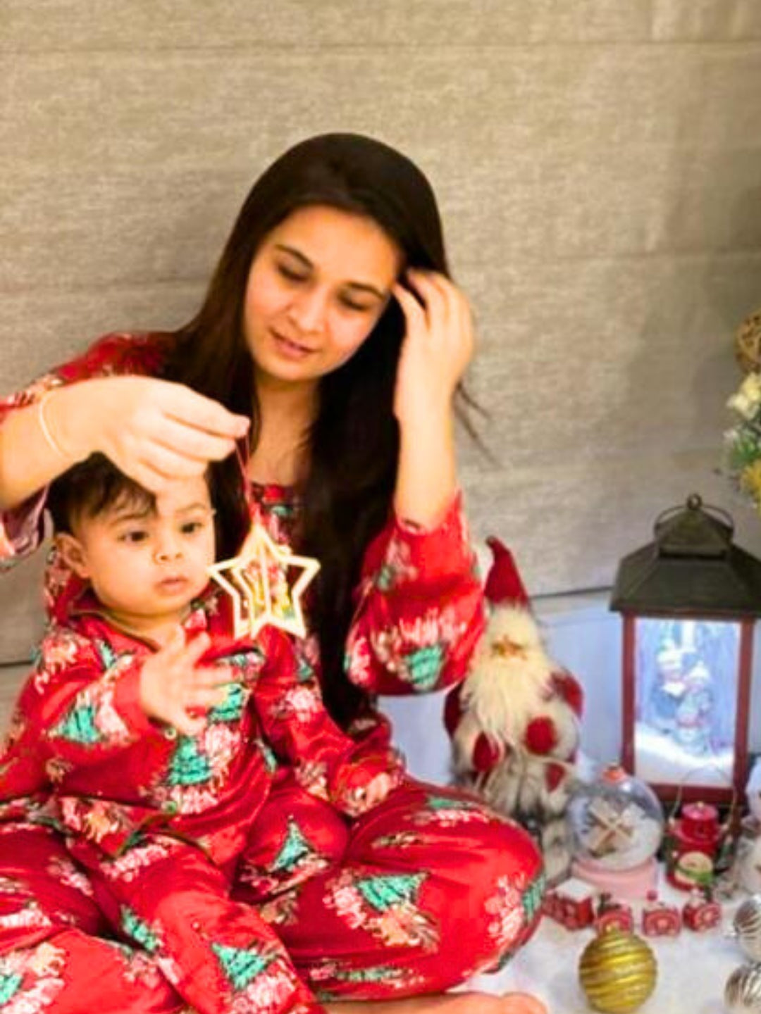 Holly Jolly Pure Cotton Mom & Kids Twinning PJ Set